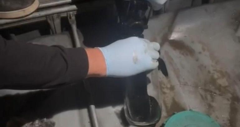 Bursada 26 bin litre kaçak akaryakıt ele geçirildi: 2 gözaltı