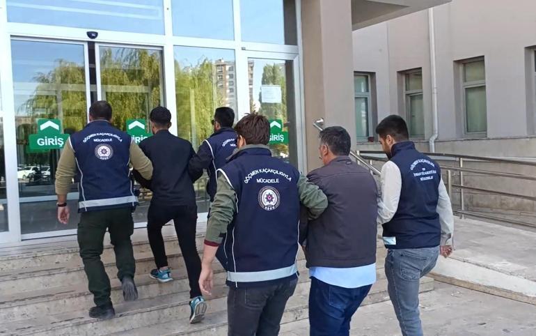 Sivasta göçmen kaçakçılığı operasyonu: 4 tutuklama