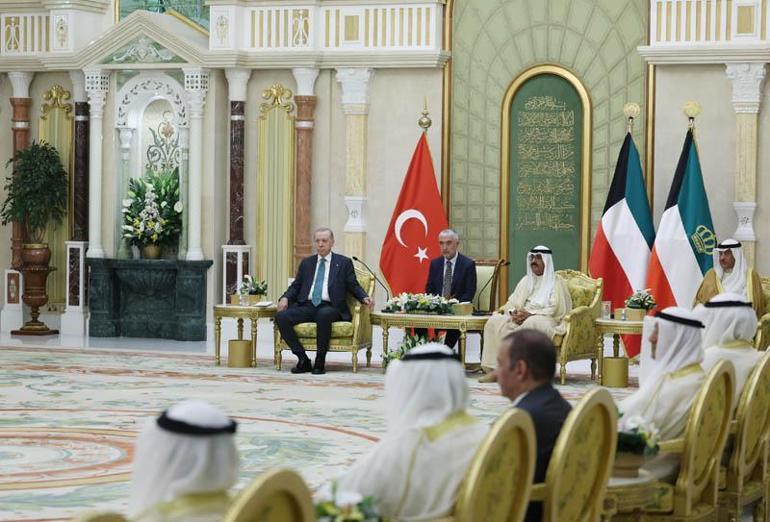 Cumhurbaşkanı Erdoğan, Kuveyt Emiri Meşal el-Ahmed el-Cabir es-Sabah ile görüştü