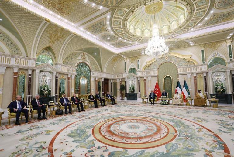 Cumhurbaşkanı Erdoğan, Kuveyt Emiri Meşal el-Ahmed el-Cabir es-Sabah ile görüştü