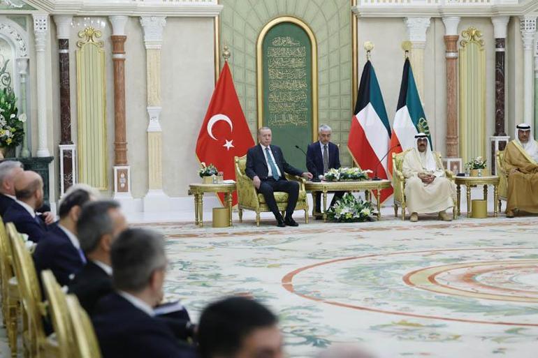 Cumhurbaşkanı Erdoğan, Kuveyt Emiri Meşal el-Ahmed el-Cabir es-Sabah ile görüştü