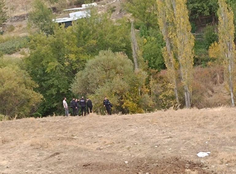 Diyarbakırda, ağaçlık alanda erkek cesedi bulundu