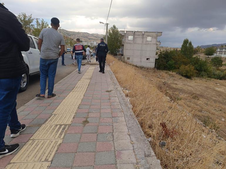 Diyarbakırda, ağaçlık alanda erkek cesedi bulundu
