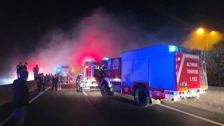 Yalovada konserve yüklü TIR, alev alev yandı