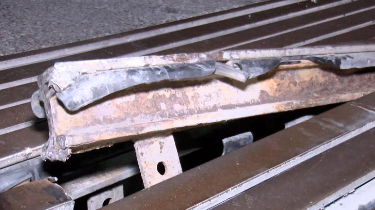 Bayrampaşada viyadüğün genleşme derzi koptu: 2 yaralı