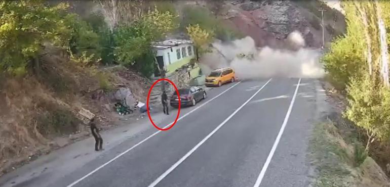 Dağdan kopan kaya parçasından son anda kurtuldu; o anlar kamerada