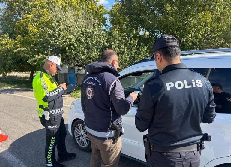 Kırşehir’de 8 düzensiz göçmen yakalandı