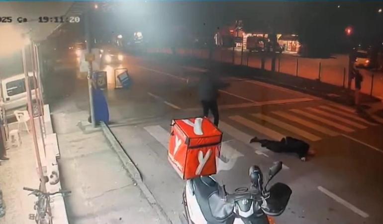 Motosikletin çarptığı yayanın yanından geçip yola devam ettiler