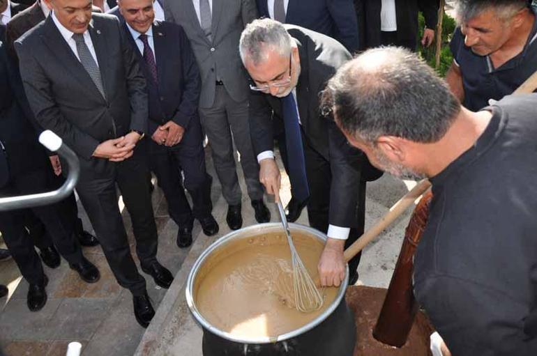 Bakan Işıkhan: AK Parti, 85 milyonun itimadını kazanmıştır