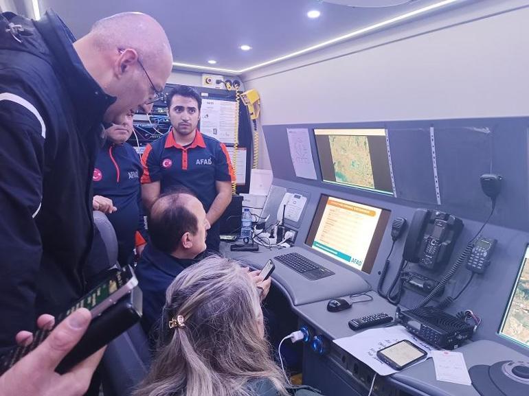 İzmirde sağanak etkili oldu; 1 kişi kayıp