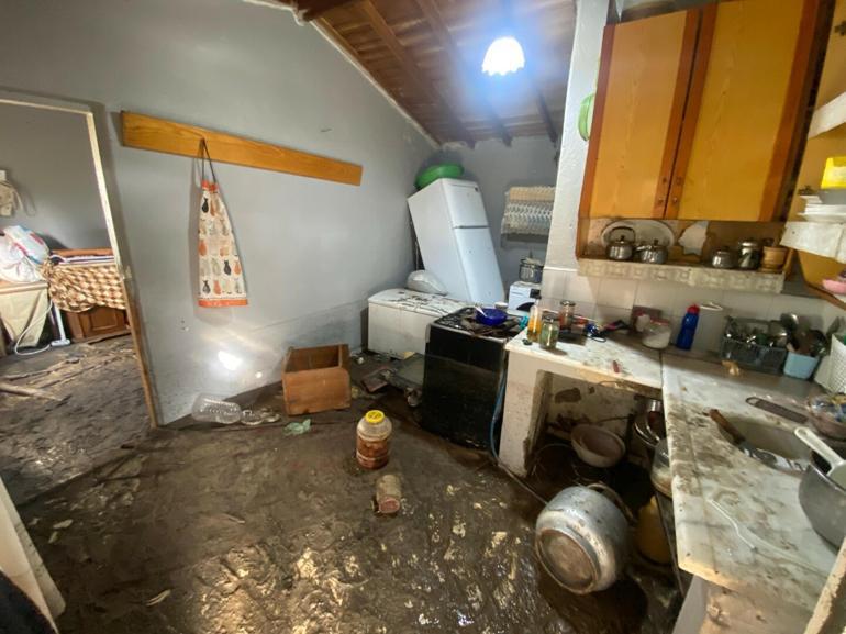 Foça’da selde kaybolan kişiyi arama çalışmaları 2’nci gününde