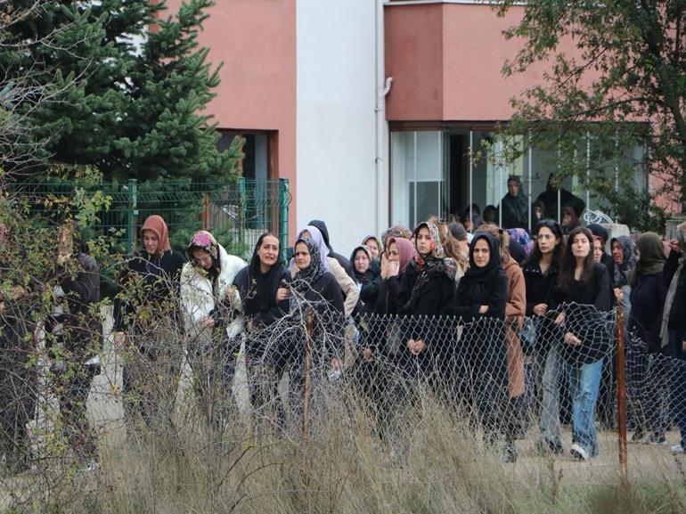 Alkollü sürücünün kullandığı otomobilin çarptığı Edanur, son yolculuğuna uğurlandı