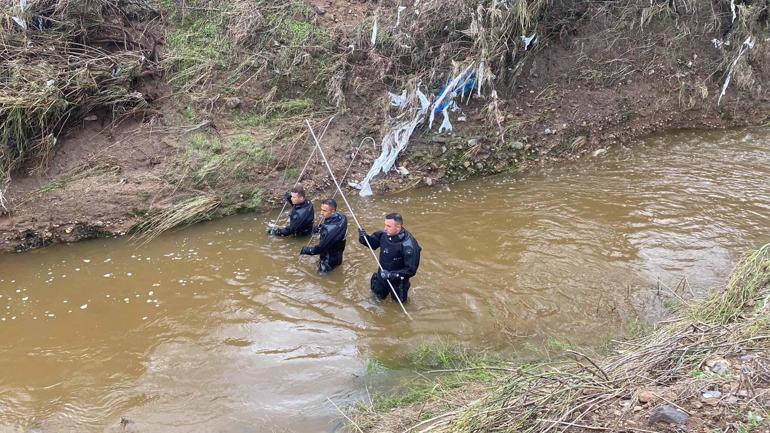 Foça’da selde kaybolan kişiyi arama çalışmaları 2’nci gününde