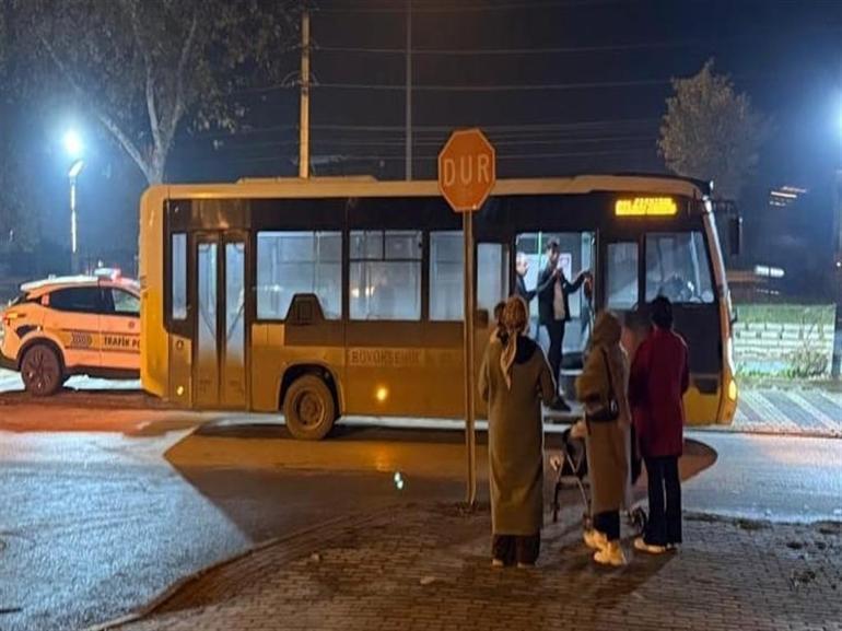 Özel halk otobüsünün çarptığı yayanın 4 kez duran kalbi çalıştırıldı