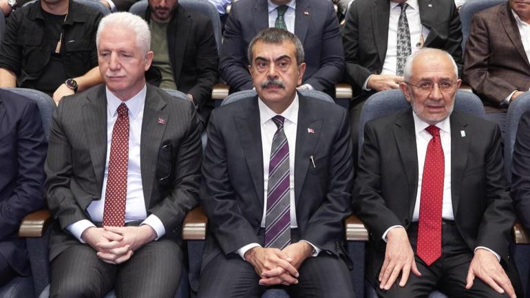 Bakan Tekin: İmam Hatip okulları dünyada marka haline gelmesi gereken bir uygulama