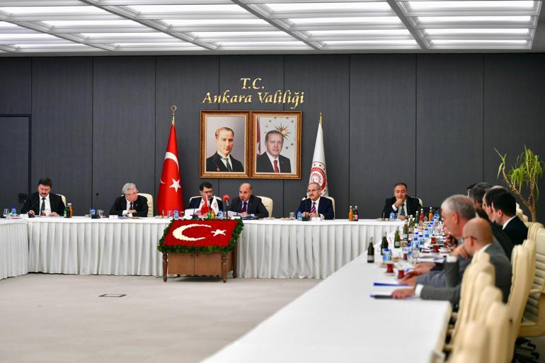 Ankarada sokak hayvanları konulu değerlendirme toplantısı