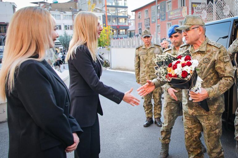 Kara Kuvvetleri Komutanı Orgeneral Tokelden Hakkari ziyareti