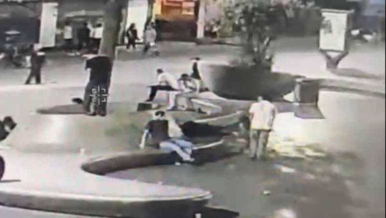 Taksim’de bankta uyuyan adamın telefonunu çaldı; mağduru yanlış tarafa yönlendirdi