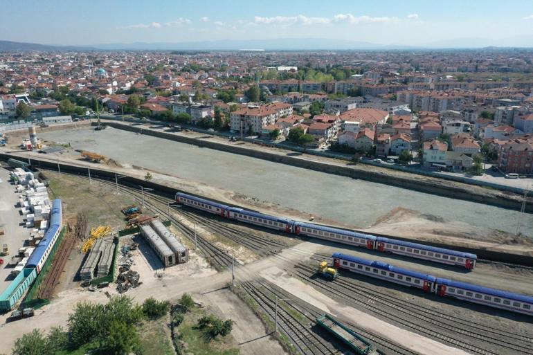 Türkiyenin ilk hızlı tren fabrikası Sakaryada kurulacak