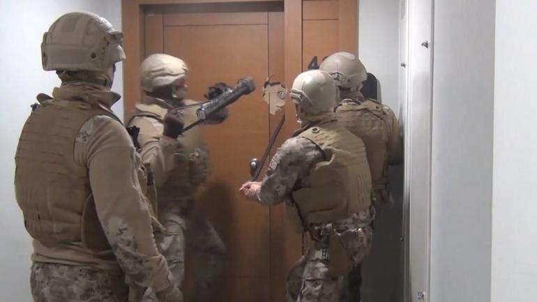 İstanbulda DEAŞ operasyonu: 21 gözaltı