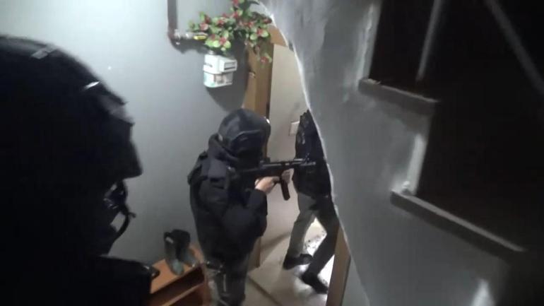 İstanbulda DEAŞ operasyonu: 21 gözaltı