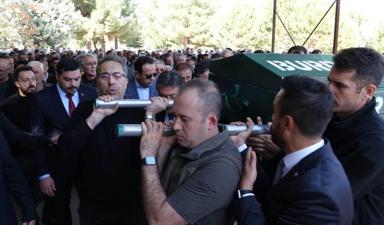 Bakan Yumaklı cenazeye katıldı