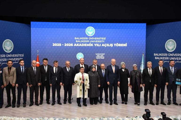 Kurtulmuş: Sadece demokrasinin, fikirlerin konuşulduğu yeni bir döneme gireceğiz