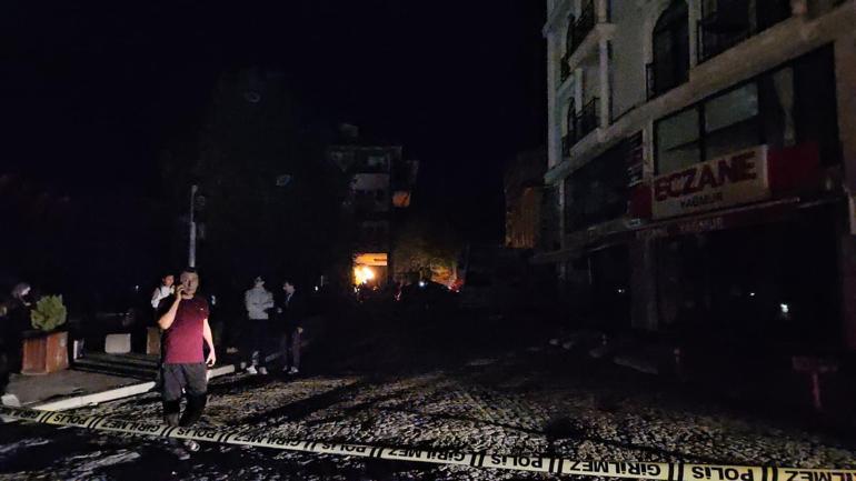 Balıkesir Sındırgıda 6.1 büyüklüğünde deprem