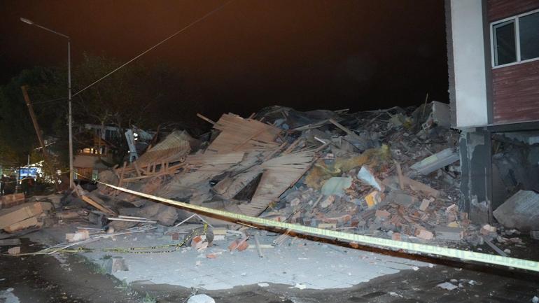 Balıkesir Sındırgıda 6.1 büyüklüğünde deprem