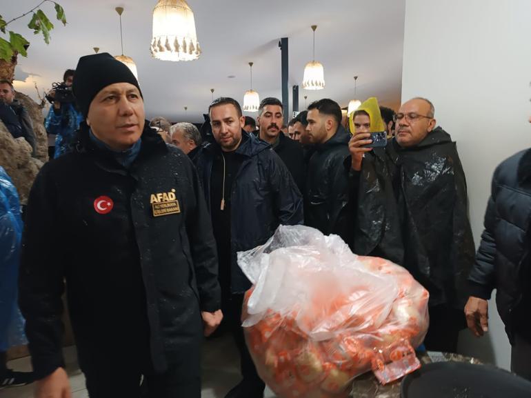 Sındırgı’da 6.1’lik depremde yıkılan ve hasar gören binalar havadan görüntülendi