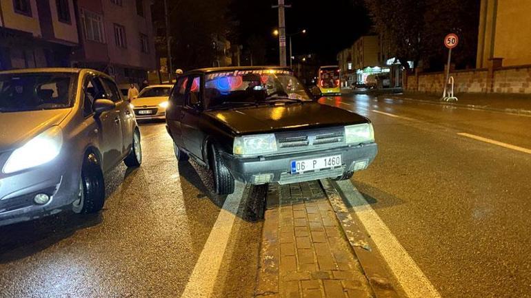 Bursada seyir halindeyken fenalaşan sürücü refüje çarptı