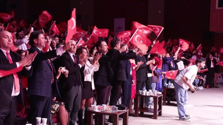 Öğrenciler yapay zekayla Atatürk’ün hayatını müzikale dönüştürdü