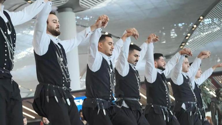 İstanbul Havalimanında Cumhuriyet Bayramı coşkusu