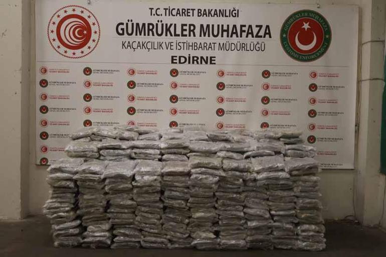 Kapıkule ve İpsalada 525 kilo esrar ele geçirildi