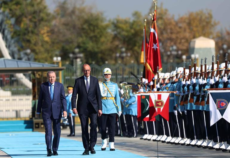 Cumhurbaşkanı Erdoğan, Almanya Başbakanı Merzi resmi törenle karşıladı