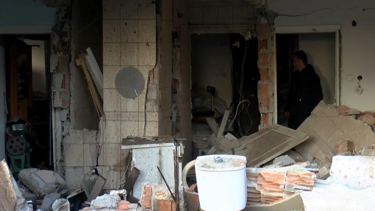 Küçükçekmecede termosifon patlaması sonrası 2 kişi yaralandı