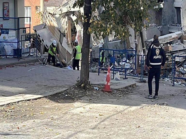 Gebze’de yıkılan binanın yakınındaki 12 bina mühürlendi; 45 aile tahliye edildi