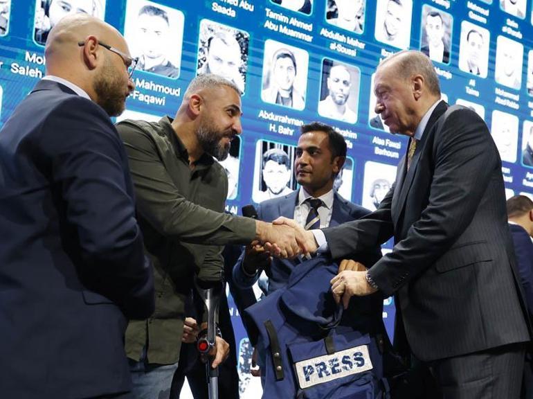 Cumhurbaşkanı Erdoğan: Gazze’de 270 gazeteci katledildi, İsrail masum değil zalimdir