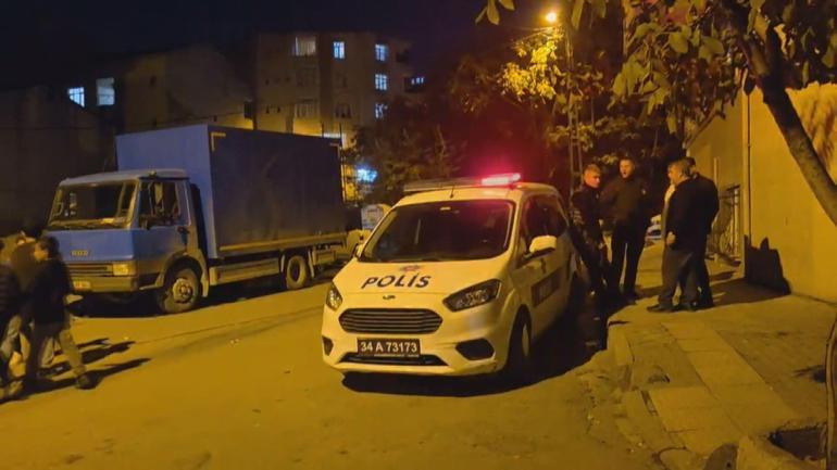 Bağcılarda 2 katlı binada mutfak tüpü patladı: 1i ağır 3 yaralı