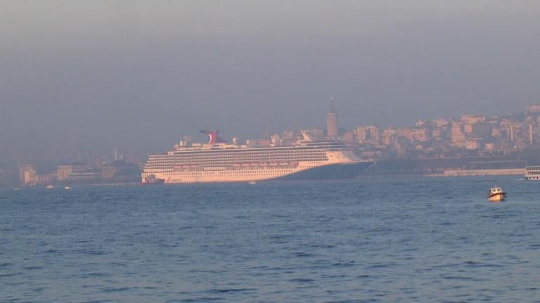 İstanbulda sis etkili oluyor