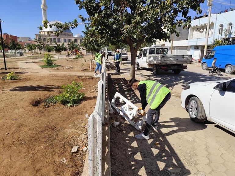 Mardin’de 2 çocuk parkın duvarını tekmeledi; o anlar kamerada