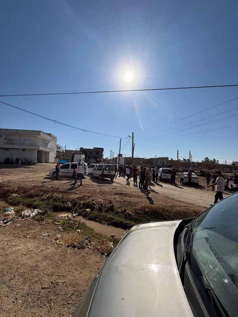 Lastiğini değiştirdiği TIRın altında kalan şoför ağır yaralandı