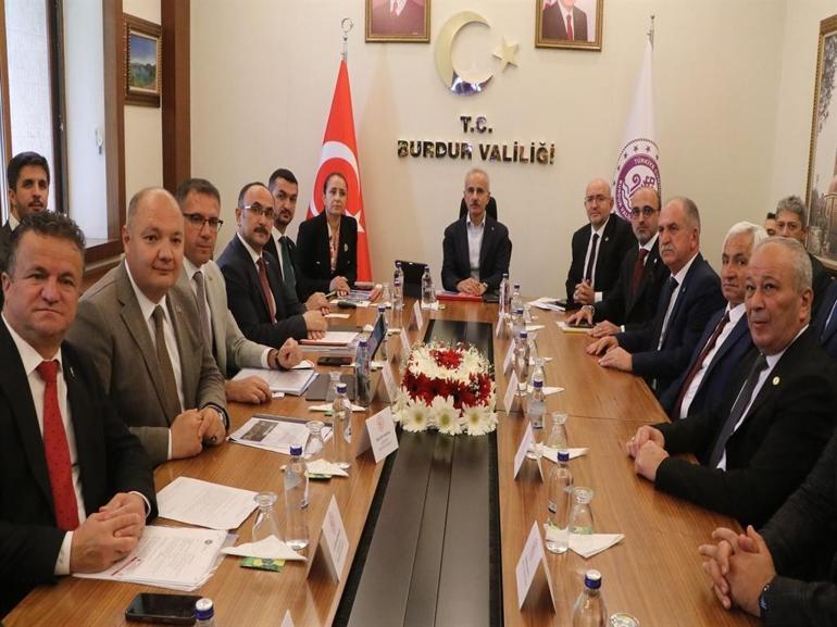 Bakan Uraloğlu: Burdur-Tefenni-Çavdır Yolu ile yıllık toplam 831 milyon lira tasarruf edeceğiz