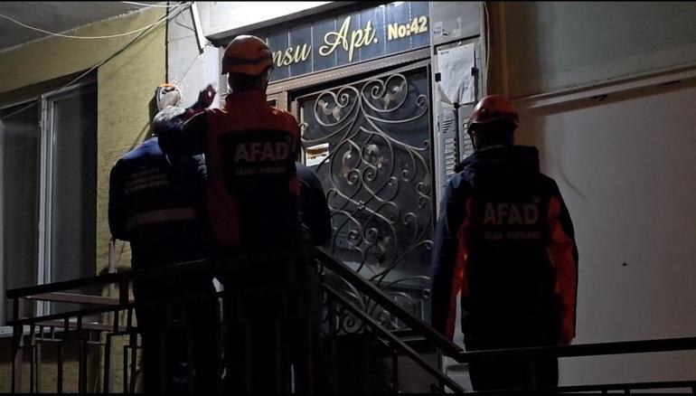 Kartal’da çatlaklar oluşan 4 katlı bina tahliye edildi