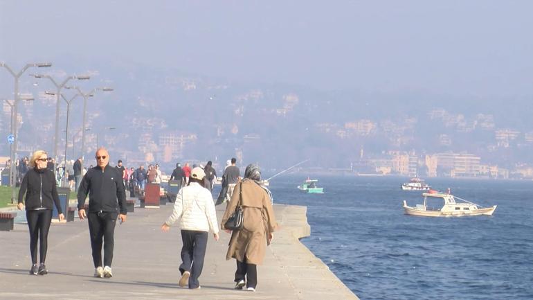 İstanbul Boğazı’nda sis etkili oluyor