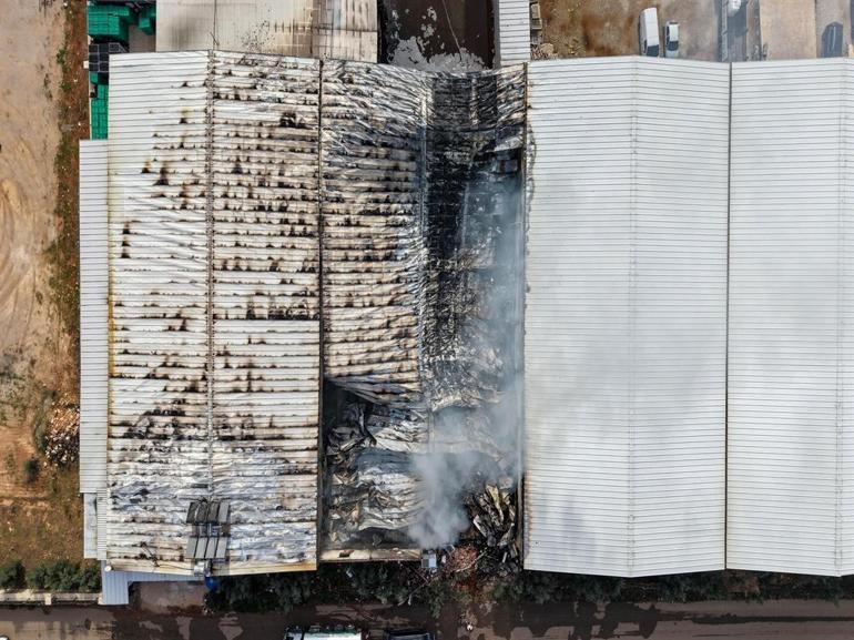 Antalyada paketleme fabrikasında yangın