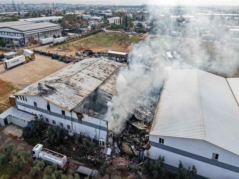 Antalyada paketleme fabrikasında yangın