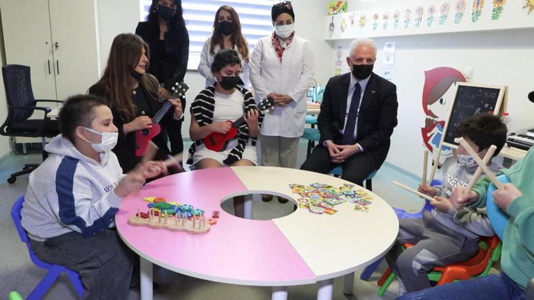 Vali Gül, Hastane Sınıfının açılışını yaptı