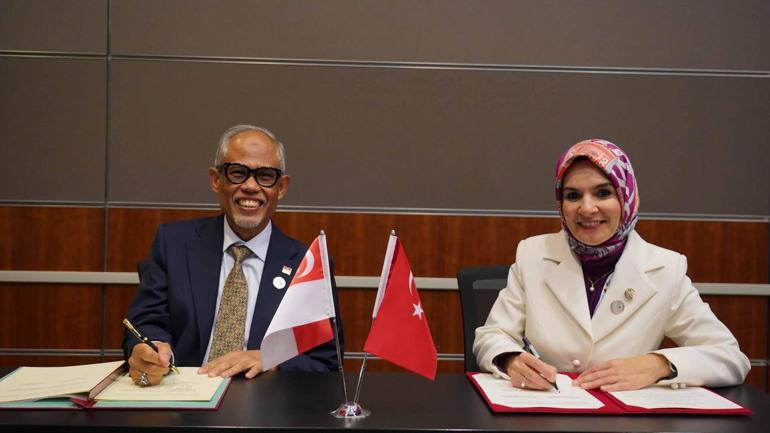 Bakan Göktaş, Sierra Leone ve Singapurlu mevkidaşlarıyla bakanlıkları arasında iş birliği mutabakat zaptı imzaladı