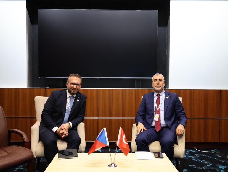 Bakan Işıkhan, Finlandiyalı mevkidaşı Laasonen ile görüştü